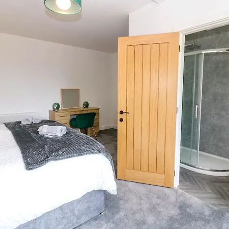 Sycamore - 2 Bedrooms - Sleeps 4 Frizington