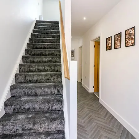 Sycamore - 2 Bedrooms - Sleeps 4 Frizington