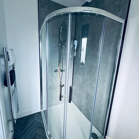 Semesterbostad Sycamore - 2 Bedrooms - Sleeps 4