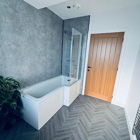 Semesterbostad Sycamore - 2 Bedrooms - Sleeps 4 *