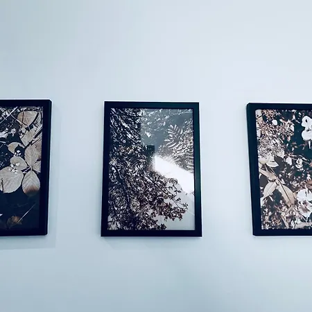 Sycamore - 2 Bedrooms - Sleeps 4 *